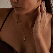 Load image into Gallery viewer, BAGUETTE MINI CROSS NECKLACE