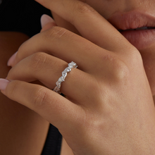 Load image into Gallery viewer, ABSTRACT FANCY CUT BAND