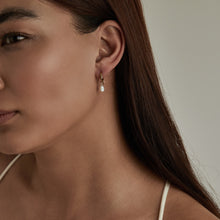 Load image into Gallery viewer, GOLD PEARLY HUGGIE