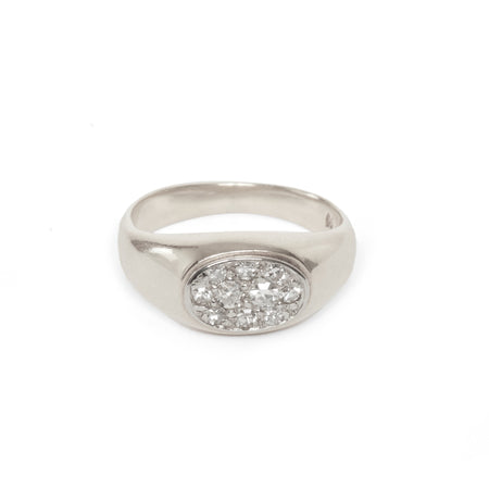 DIAMOND OVAL SIGNET RING